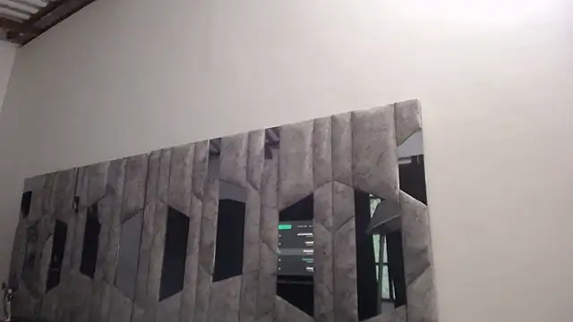 Snapshot of yohatinelly07 chatting on June 18, 2026, 10:37 pm yohatinelly07 online show from June 18, 2026, 10:37 pm