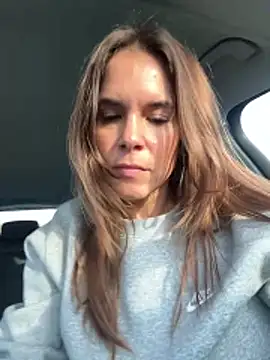 JuicyFruits93 online show from December 21, 2025, 10:28 am