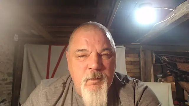 Newfiesausage1972 online show from February 9, 2026, 8:34 am