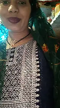 Snapshot of Simaran_bhabhi chatting on March 18, 2025, 5:12 am Simaran bhabhi online show from March 18, 2025, 5:12 am