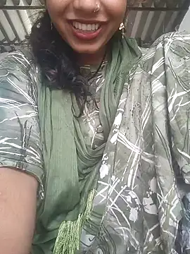 Snapshot of Simaran_bhabhi chatting on October 2, 2025, 12:58 am Simaran bhabhi online show from October 2, 2025, 12:58 am