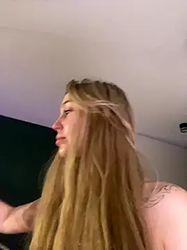 meanexx online show from November 28, 2025, 8:58 am