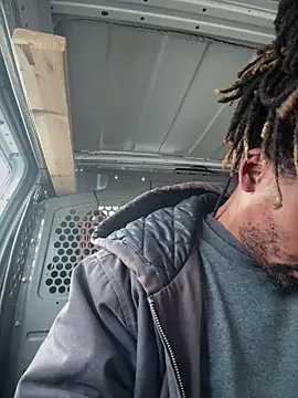 1BeautyN1Beast online show from January 6, 2026, 6:01 pm