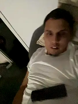 Hotmix3 online show from November 1, 2025, 1:45 am