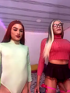 Snapshot of big_girl21cm chatting on September 28, 2025, 2:13 pm big girl21cm online show from September 28, 2025, 2:13 pm