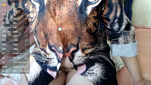 Snapshot of RoseStarr chatting on October 29, 2025, 3:11 pm RoseStarr online show from October 29, 2025, 3:11 pm