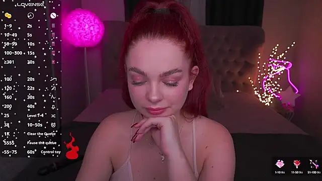 Snapshot of CarolinaDia chatting on March 16, 2025, 11:37 pm CarolinaDia online show from March 16, 2025, 11:37 pm