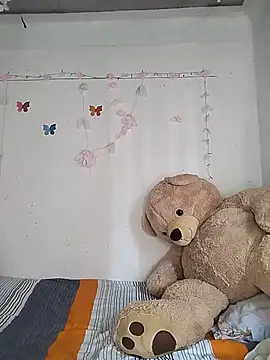 Snapshot of Yaumiko chatting on February 6, 2026, 3:19 pm Yaumiko online show from February 6, 2026, 3:19 pm