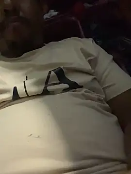 Snapshot of Alvarosexxx chatting on October 29, 2025, 8:46 am Alvarosexxx online show from October 29, 2025, 8:46 am