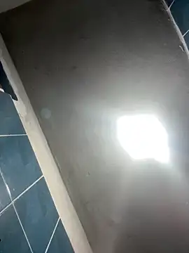 Snapshot of Alvarosexxx chatting on October 1, 2025, 3:22 am Alvarosexxx online show from October 1, 2025, 3:22 am