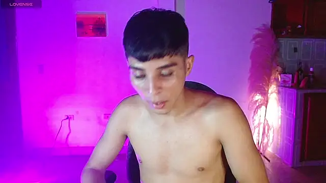 justin alexxx online show from January 28, 2025, 3:25 am