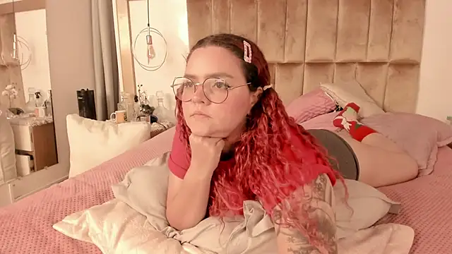 Snapshot of Twwiiggy chatting on March 14, 2025, 11:11 pm Twwiiggy online show from March 14, 2025, 11:11 pm