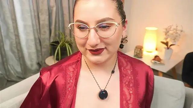 Ximenna Cruz online show from April 11, 2026, 5:49 pm