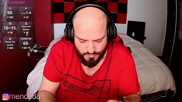 menditeta1 online show from March 6, 2025, 11:53 pm