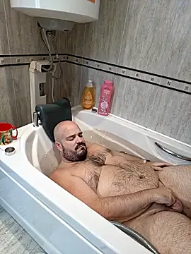 menditeta1 online show from October 8, 2025, 4:08 pm