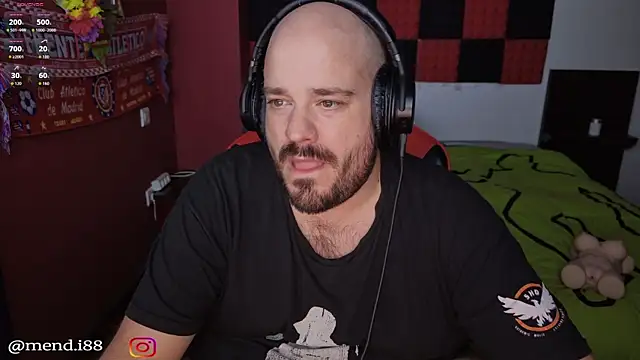 menditeta1 online show from April 10, 2026, 9:44 pm