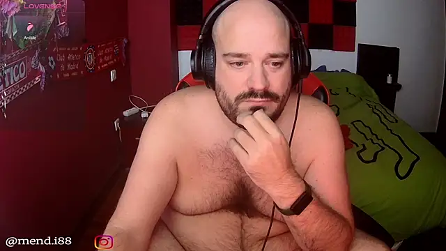 menditeta1 online show from December 4, 2025, 8:08 pm