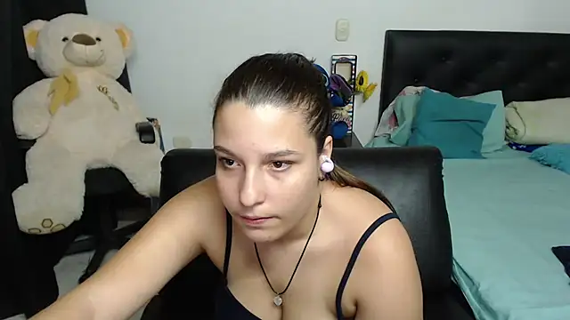 alexia 87 online show from January 24, 2025, 9:28 am