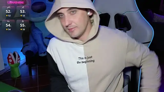 Snapshot of Gil_gamesh90 chatting on October 13, 2025, 7:48 pm Gil gamesh90 online show from October 13, 2025, 7:48 pm