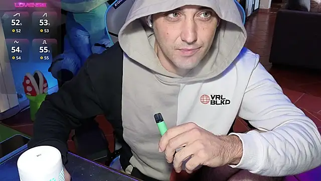 Snapshot of Gil_gamesh90 chatting on October 4, 2025, 6:04 am Gil gamesh90 online show from October 4, 2025, 6:04 am