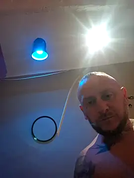 RomWoolf online show from December 12, 2024, 11:58 pm