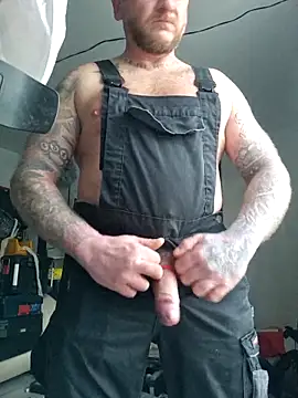 RomWoolf online show from March 2, 2026, 4:58 pm