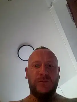 RomWoolf online show from January 1, 2025, 1:16 pm