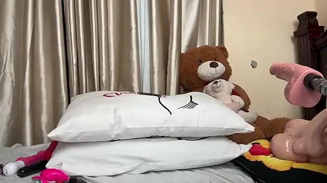 SexyAudreyFuck online show from November 2, 2025, 2:11 pm