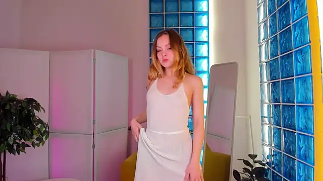 Snapshot of stay_with_alice chatting on September 24, 2025, 1:50 pm stay with alice online show from September 24, 2025, 1:50 pm