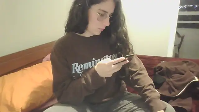 atenealovve 77 online show from October 24, 2025, 2:21 am