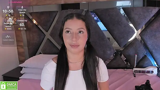 Snapshot of Venus_velez_ chatting on June 24, 2026, 12:48 pm Venus velez online show from June 24, 2026, 12:48 pm