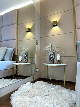 SaharaRush  online show from September 21, 2025, 4:23 pm