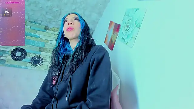 Snapshot of SaturnooStonee chatting on October 6, 2025, 3:40 am SaturnooStonee online show from October 6, 2025, 3:40 am