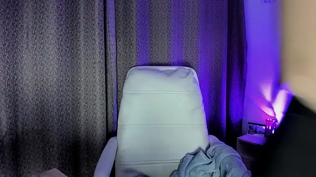 ValentinaaF online show from September 18, 2025, 11:35 am