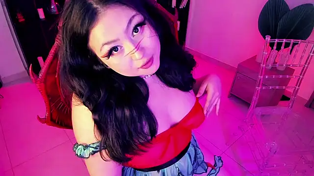 Snapshot of Lena_sweetx chatting on March 8, 2025, 12:09 pm Lena sweetx online show from March 8, 2025, 12:09 pm