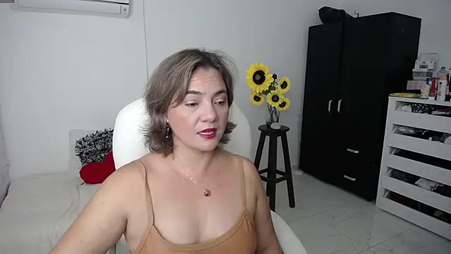 ana milf online show from March 13, 2025, 7:17 pm
