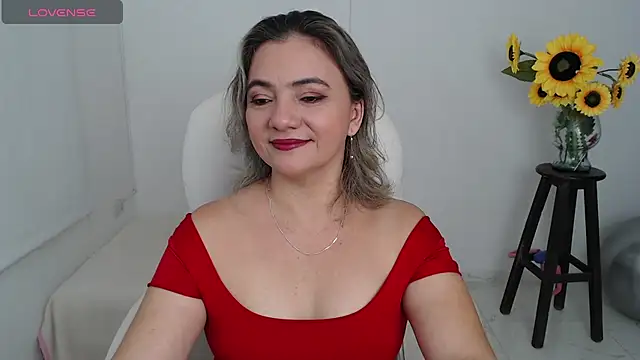 Snapshot of ana_milf chatting on October 26, 2025, 1:00 pm ana milf online show from October 26, 2025, 1:00 pm