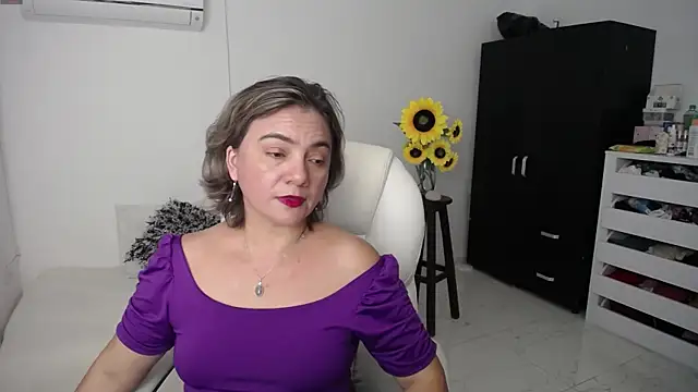 ana milf online show from March 7, 2025, 3:07 pm