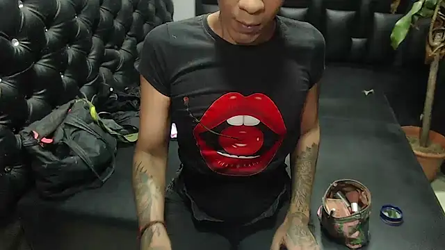 Snapshot of Kitie_Petarda chatting on September 22, 2025, 8:37 pm Kitie Petarda online show from September 22, 2025, 8:37 pm