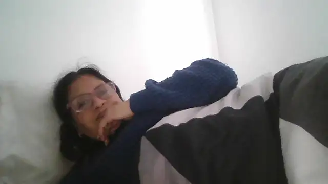 Snapshot of titssmall123 chatting on January 10, 2026, 3:07 pm titssmall123 online show from January 10, 2026, 3:07 pm