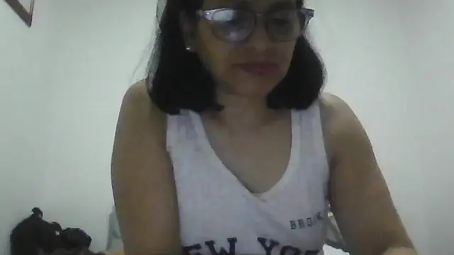 Snapshot of titssmall123 chatting on November 1, 2025, 3:02 am titssmall123 online show from November 1, 2025, 3:02 am