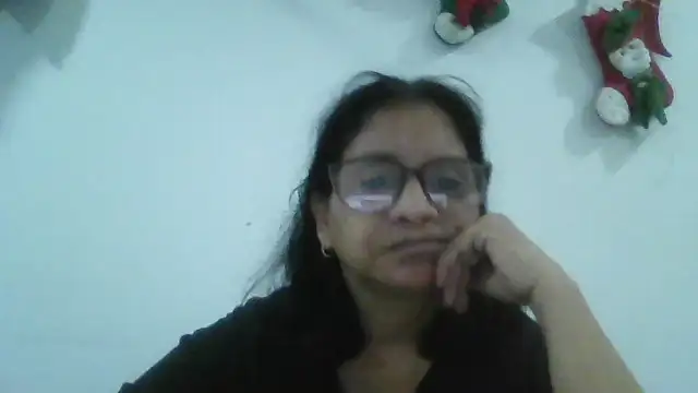 Snapshot of titssmall123 chatting on February 7, 2026, 10:34 am titssmall123 online show from February 7, 2026, 10:34 am