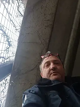 frabsx online show from December 4, 2024, 7:11 am