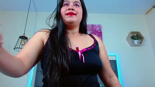 Snapshot of mia_xx1 chatting on February 8, 2025, 4:03 am mia xx1 online show from February 8, 2025, 4:03 am