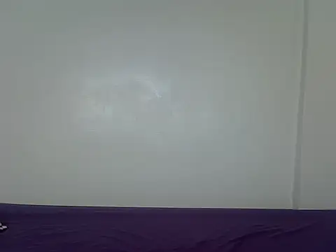 Snapshot of laetitia_ chatting on October 19, 2025, 10:40 am laetitia  online show from October 19, 2025, 10:40 am