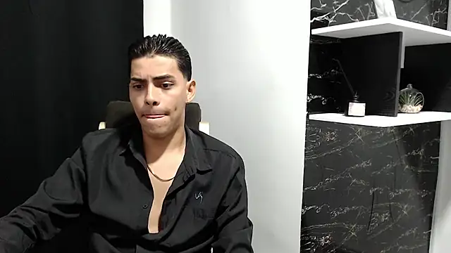 Snapshot of TenderBoyBigCock_ chatting on October 30, 2025, 11:12 pm TenderBoyBigCock online show from October 30, 2025, 11:12 pm