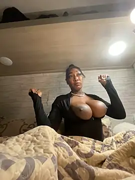 CUMQUEEN-XXX69 online show from September 17, 2025, 5:20 am