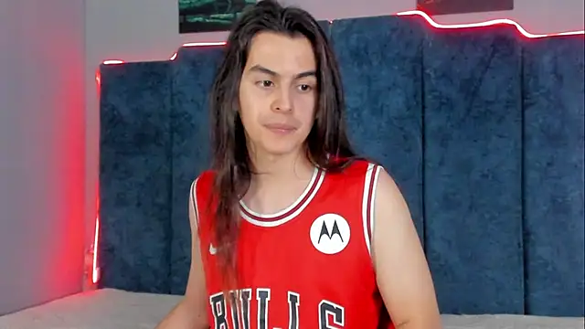 Snapshot of sky_link_ chatting on October 31, 2025, 11:22 pm sky link  online show from October 31, 2025, 11:22 pm