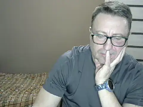 HarrySnake online show from December 18, 2024, 5:21 pm