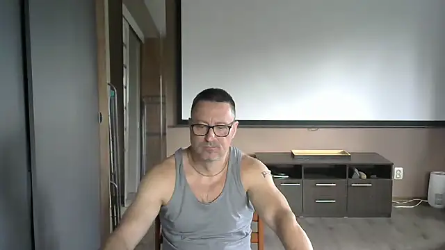HarrySnake online show from September 12, 2025, 8:03 am